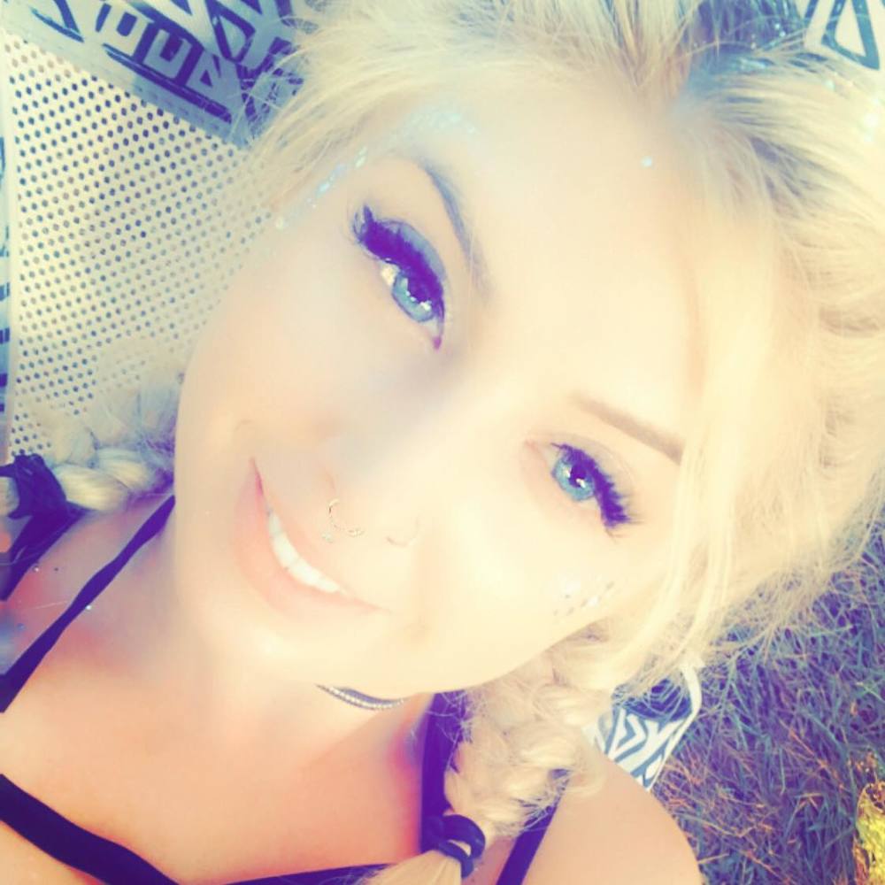 Meet your Posher, Stephanie